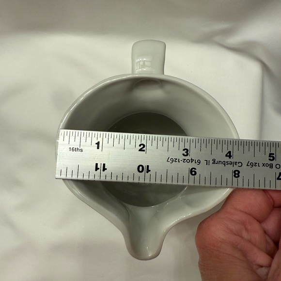 Italian Pottery Vase Pitcher White w/ Hand Painted Grape Design Signed | Vintage - Picture 4 of 10